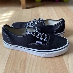 VANS Authentic Black Shoes men’s 6 women’s 7.5